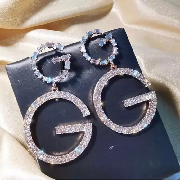 Jewelry - NEW Fashion earrings in your choice of silver or gold tone.